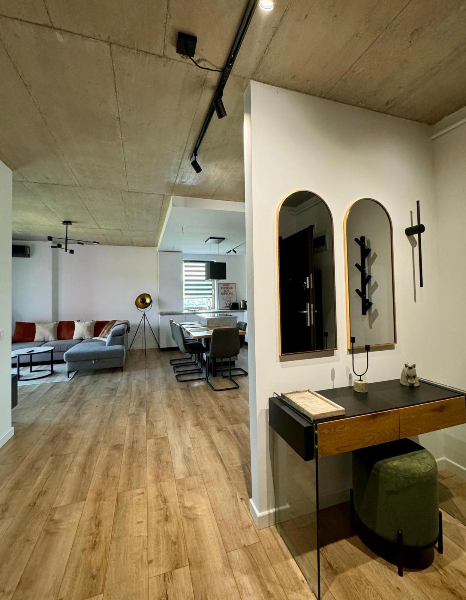 The Perfect Space - New1Bedroom & Parking Târgu-Mureş 外观 照片
